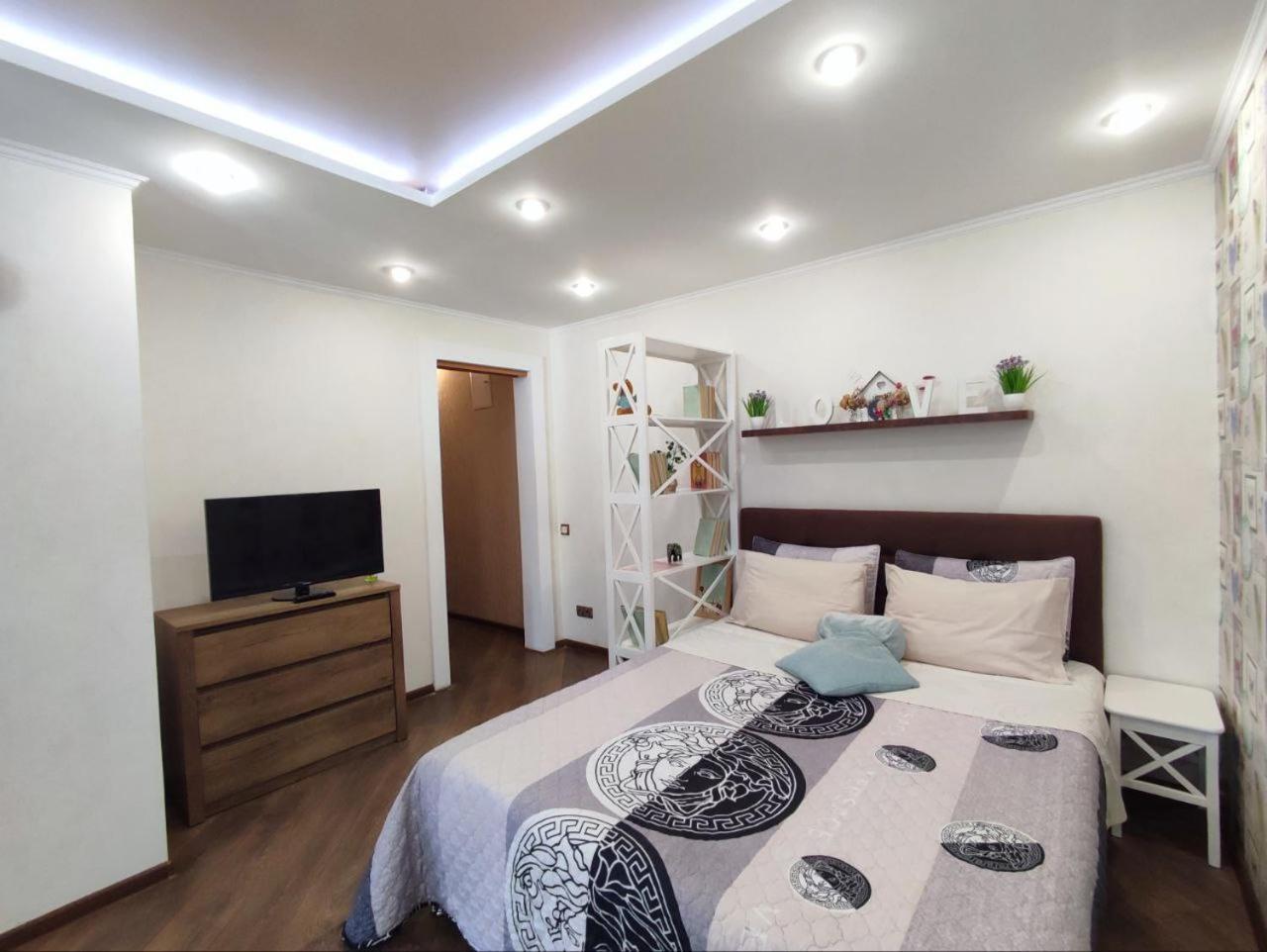 Бирюзовый Стиль Cherníhiv Exterior foto
